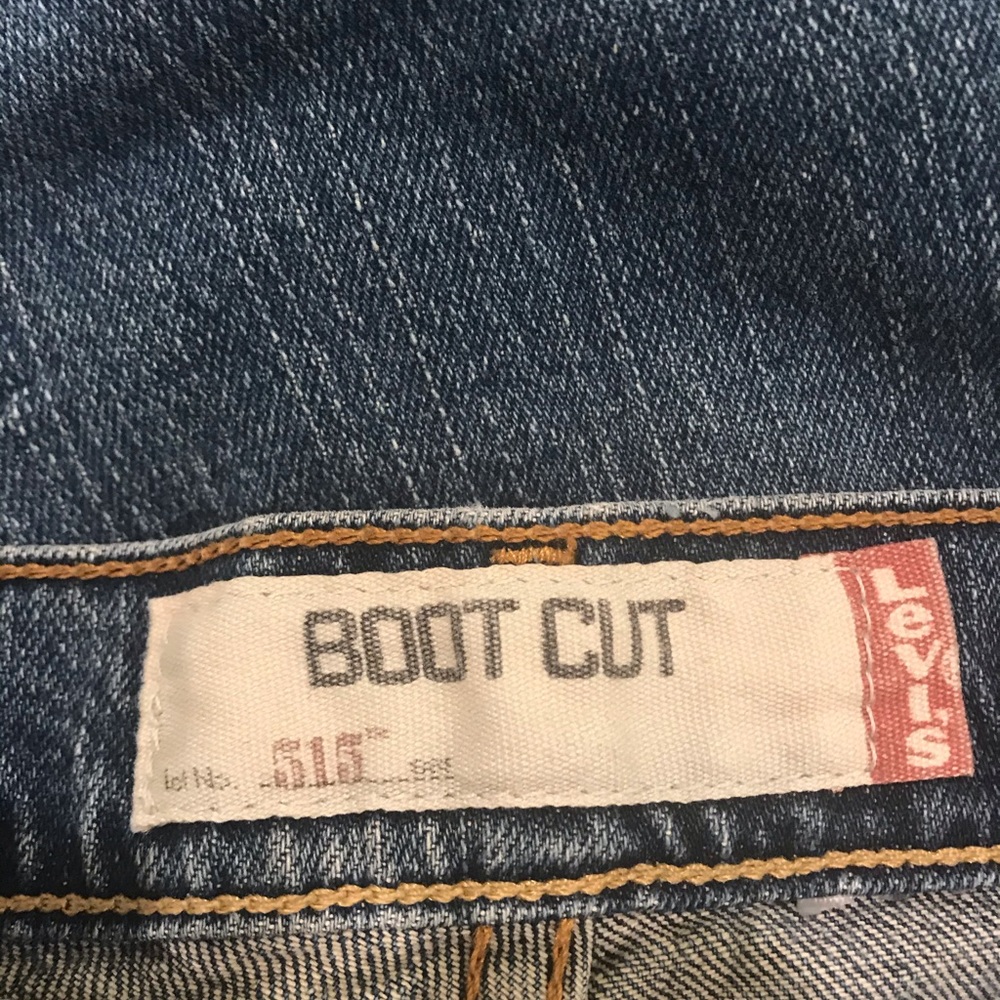 🌼 Levi’s Boot Cut